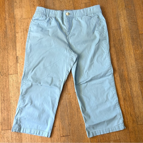 Christopher & Banks Pants - Christopher Banks Sky Blue Comfort Waist Chino Flat Front Capris sz 14  POCKETS